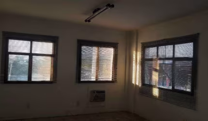 Sala comercial com 1 sala à venda na Avenida General Carneiro, 1010, Vila Lucy, Sorocaba por R$ 160.000