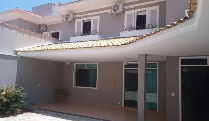 Casa em condomínio fechado com 3 quartos à venda na Rua Maria Moron Morad, 4511, Granja Olga II, Sorocaba por R$ 1.450.000