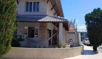 Excelente Casa com 4 dormitórios, sendo 2 suítes, varandas, sombra e  em condomínio Fechado, à venda, 172 m² por R$ 947.000 - Ponto Novo - Aracaju/SE