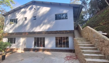 Fazenda / Sítio / Chácara com 4 Quartos à venda, 300m² - Serra da Cantareira