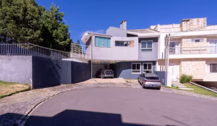 Casa em condomínio fechado com 3 quartos à venda na Rua Frederico Stella, 400, Cachoeira, Curitiba por R$ 1.290.000