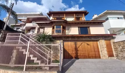 Casa com 3 quartos à venda na Rua Jurandir Franco, 112, Parque Vivaldi Leite Ribeiro, Poços de Caldas, 330 m2 por R$ 999.000