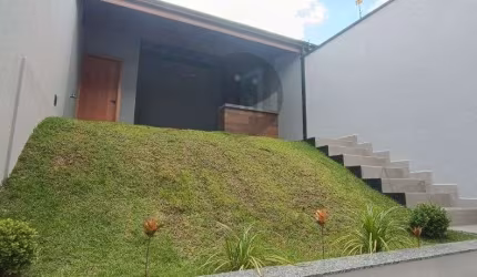 Casa com 2 quartos à venda na Avenida A, 220, Jardim Bandeirantes, Poços de Caldas, 100 m2 por R$ 619.000