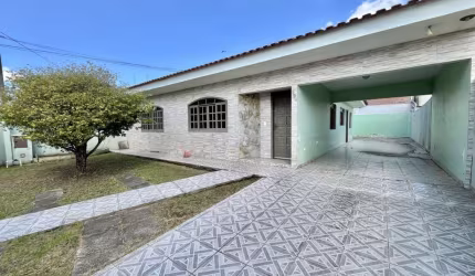 Casa com 4 quartos  para alugar, 132.47 m2 por R$3500.00  - Xaxim - Curitiba/PR