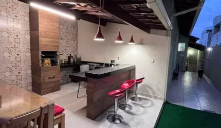 Casa Geminada à Venda em Santa Mônica, Belo Horizonte - MG