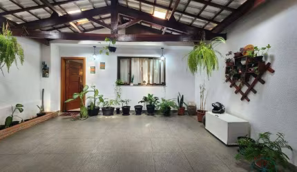 Casa Geminada à Venda em Rio Branco, Belo Horizonte - MG