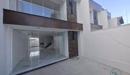 Casa Geminada à Venda em Santa Mônica, Belo Horizonte - MG