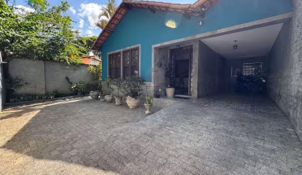 Casa à Venda no Bairro Itapoã, Belo Horizonte -MG
