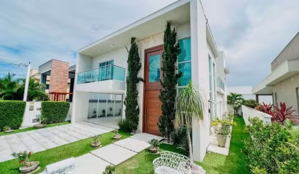 Maravilhosa casa duplex no melhor e mais completo condomínio clube da região!