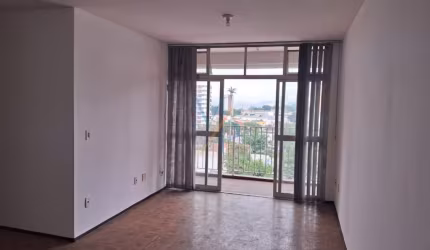 Apartamento com cozinha planejada - Ótima localização, perto de comércios e a 15 minutos do centro