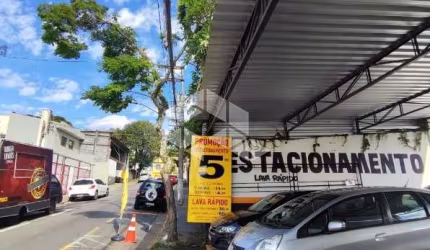 Estacionamento e Lava Rápido com  300m² - bem localizado