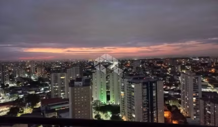 Apartamento em Frente ao Shopping Praça da Moça.