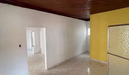 Casa à Venda em Independência, Taubaté - SP