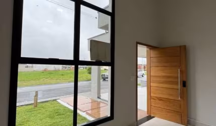 Casa com 3 dormitórios à venda por R$ 795.000 - Guedes - Tremembé/SP