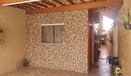 Casa à Venda em Vista Alegre, Taubaté - SP