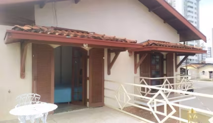Casa à Venda em Parque Residencial Bom Conselho, Taubaté - SP