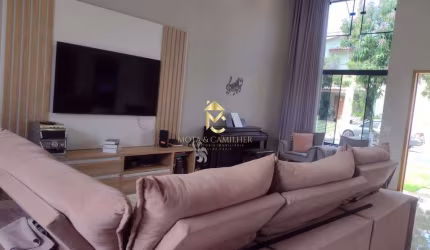 Casa em condomínio com 3 dormitórios