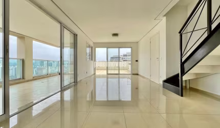 Cobertura Assobradada c/ 227m² de 3 suítes e 3 vagas