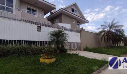 Sobrado com 3 dormitórios à venda por R$ 690.000,00 - Alto Tarumã - Pinhais/PR