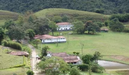 Venda Fazenda Histórica de 1832 com 1.333,100m² no vale do Paraíba