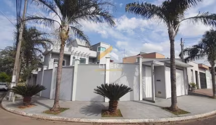 Casa com 2 quartos à venda na Rua Dorcelino Rodrigues da Cunha, 147, João Aranha, Paulínia, 144 m2 por R$ 700.000