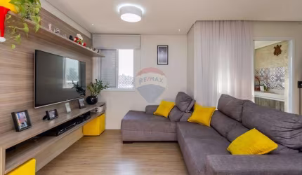 APARTAMENTO SEMI MOBILIADO COM 2 DORMITÓRIOS COM LIVING ESTENDIDO em Condomínio Clube na Vila Valparaíso