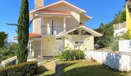 Casa em bairro nobre na serra gaúcha po R$ 1.290.000,00
