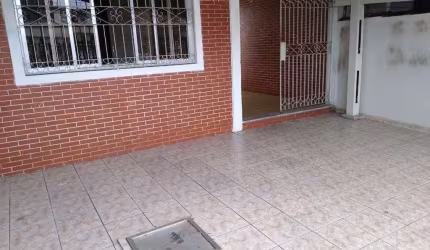 Sobrado com 3 dorms, Vila Nossa Senhora de Fátima, São Vicente - R$ 380 mil, Cod: 138599