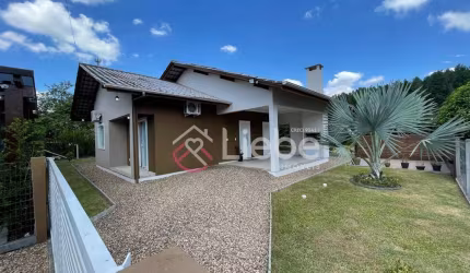 Casa em condomínio fechado com 3 quartos à venda no Testo Central, Pomerode , 118 m2 por R$ 700.000