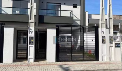 Sobrado com 3 dormitórios à venda, 110 m² por R$ 510.000,00 - Vila Nova - Joinville/SC