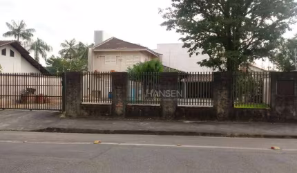 Sobrado com 3 dormitórios à venda, 150 m² por R$ 680.000,00 - Bom Retiro - Joinville/SC