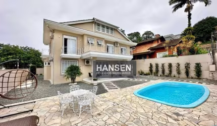 Casa com 4 suítes  à venda, 388 m² por R$ 2.500.000 - Glória - Joinville/SC