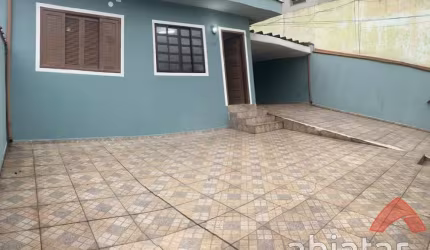 Casa à venda com 125m², 2 quartos e 3 vagas