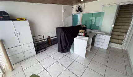 Casa com 2 quartos à venda na Rua das Tangerinas, 228, Vila Cloris, Belo Horizonte por R$ 360.000