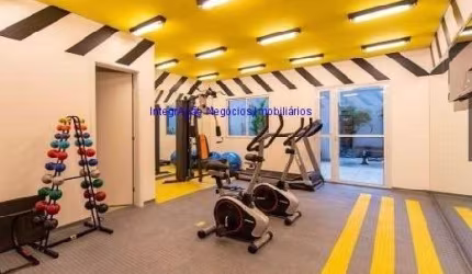 Apartamento 39m², 02 dormitórios e 01 banheiro.  Condomínio com portaria, segurança 24hrs, salão de festa, playground, academia, sala de reunião e chu