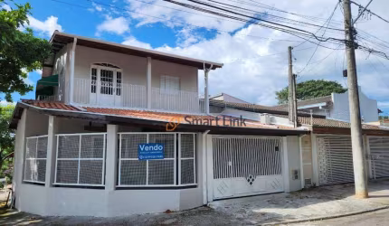 4 casas independentes pelo preço de uma