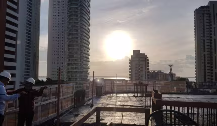 Apartamento no Ed. Torre Ferrara - 4 suítes, 3 vagas