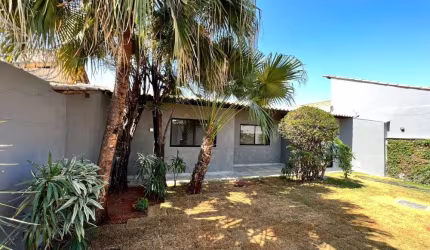 Casa com 4 quartos à venda na Rua Mansueto Filizzola, Santa Amélia, Belo Horizonte, 150 m2 por R$ 1.390.000