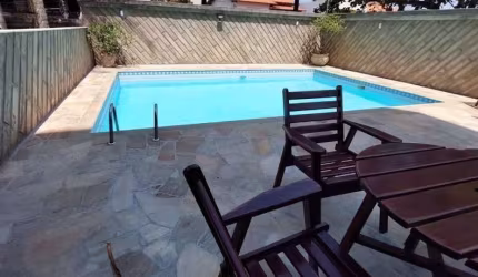 Apartamento com 4 dormitórios à venda, 130 m² por R$ 650.000,00 - Braga - Cabo Frio/RJ