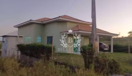 Casa com 2 dormitórios à venda, 100 m² por R$ 290.000,00 - Outeiro - Araruama/RJ