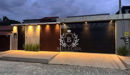Casa com 4 dormitórios à venda, 200 m² por R$ 1.400.000,00 - Centro - Araruama/RJ