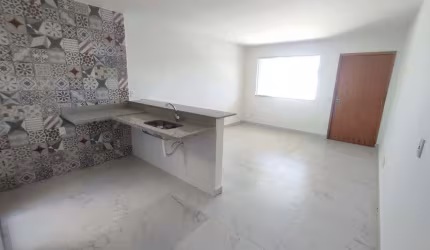 Casa linear 2 qts c/suíte e quintal frente a Praia da Brisa - Guaratiba