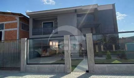 Sobrado espaçoso em bairro tranquilo – 235m² de conforto para sua família!