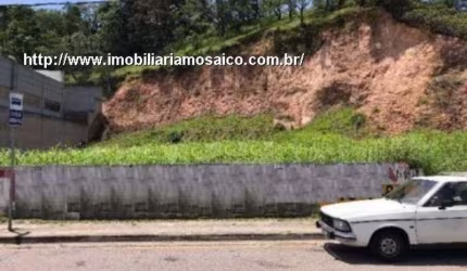 Terreno comercial, plano, estuda propostas, oportunidade p/ fins comerciais.