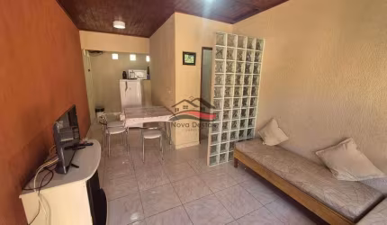 Casa mobiliada em condomínio a 200 metros da rodovia , Praia das Palmeiras - Caraguatatuba-SP