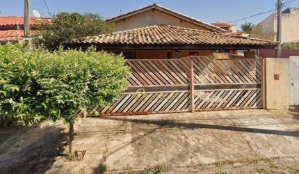 Casa térrea, a venda, 3 suítes, quintal, Jardim Monte Verde, Indaiatuba.