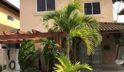 Casa em Vilas do Atlântioo com 4|4, 02G e 160M²