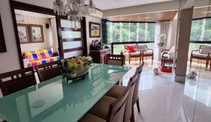 Apartamento no Itaigara com 4|4, 03G e 230M²