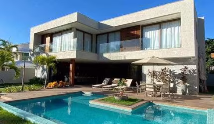 Casa Alto Luxo em Guarajuba com 7|4, 04G e 303M²