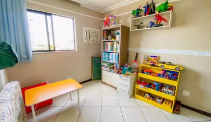 Aparamento bem dividido e com suas vagas de garagem.